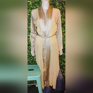 Gorgeous 2 tone 2 textured all Silk Fernando Sanchez Robe Duster. Wear in or out